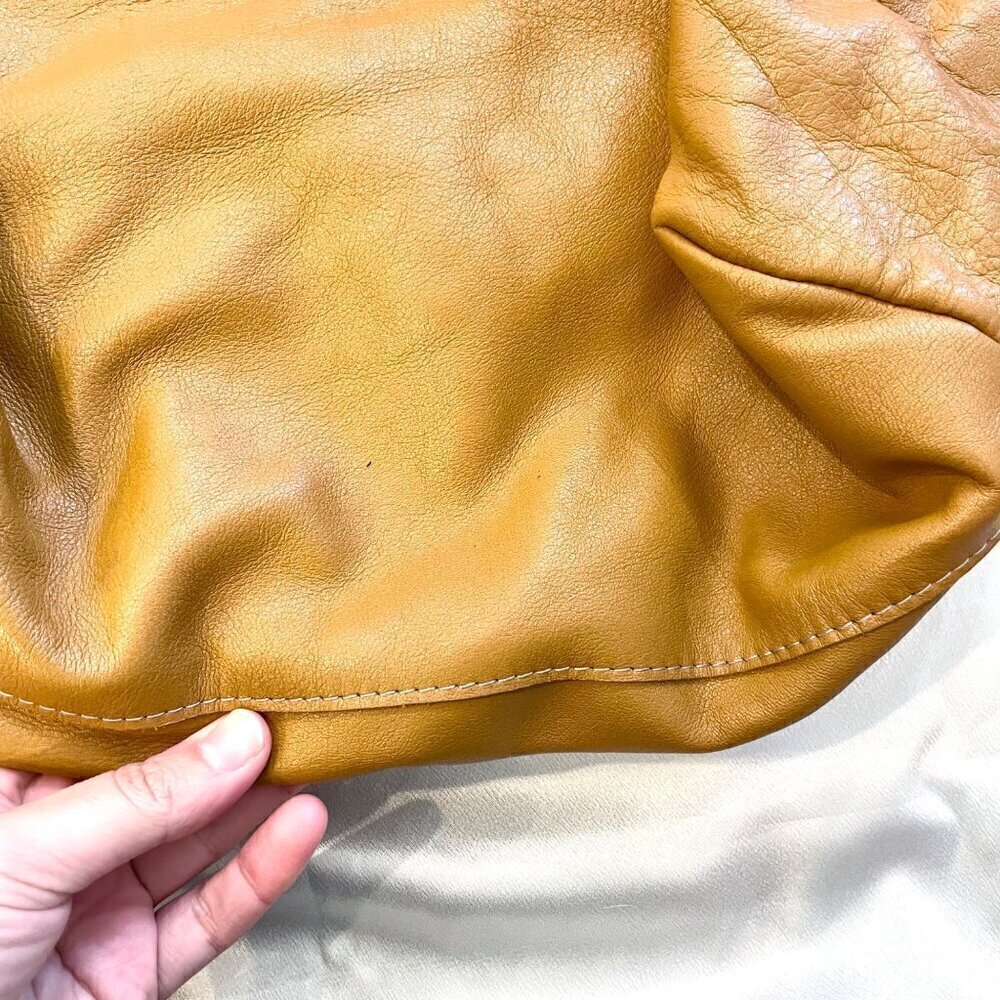 NewbarK Tan Leather Slouchy Oversized Tote Top Handle Bag Boho Luxe 90s Minimal - Picture 4 of 10